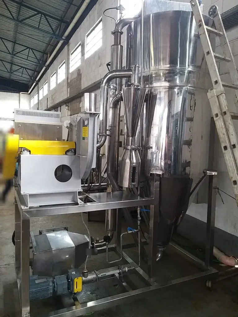 Spray dryer piloto Globe da Bell Flavors com exaustor e ciclone