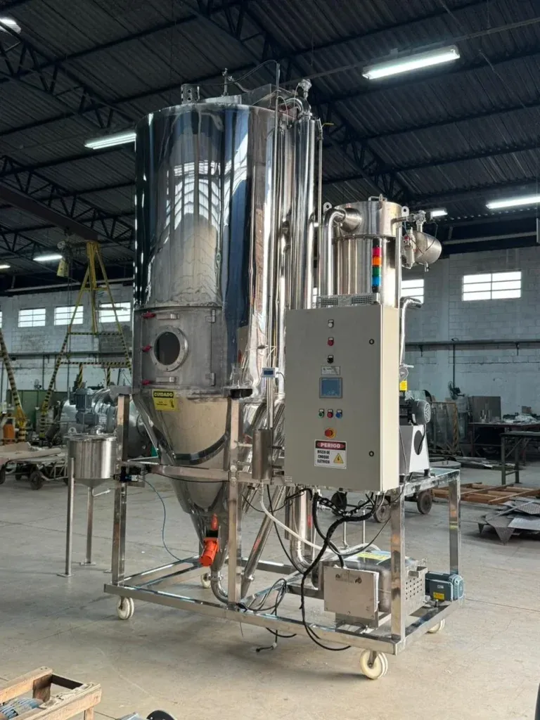 Spray dryer piloto Globe fornecido para a Suzanquímica